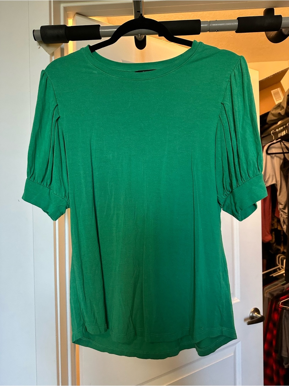 Green t-shirt with ruffle sleeves